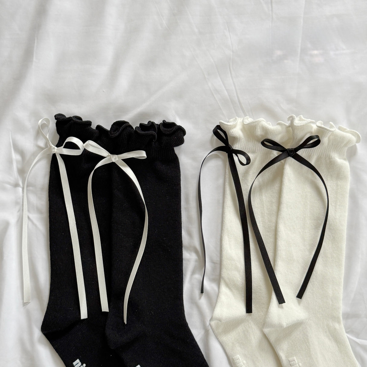 [PRE-ORDER] Ribbon Back Socks (2-Pack)