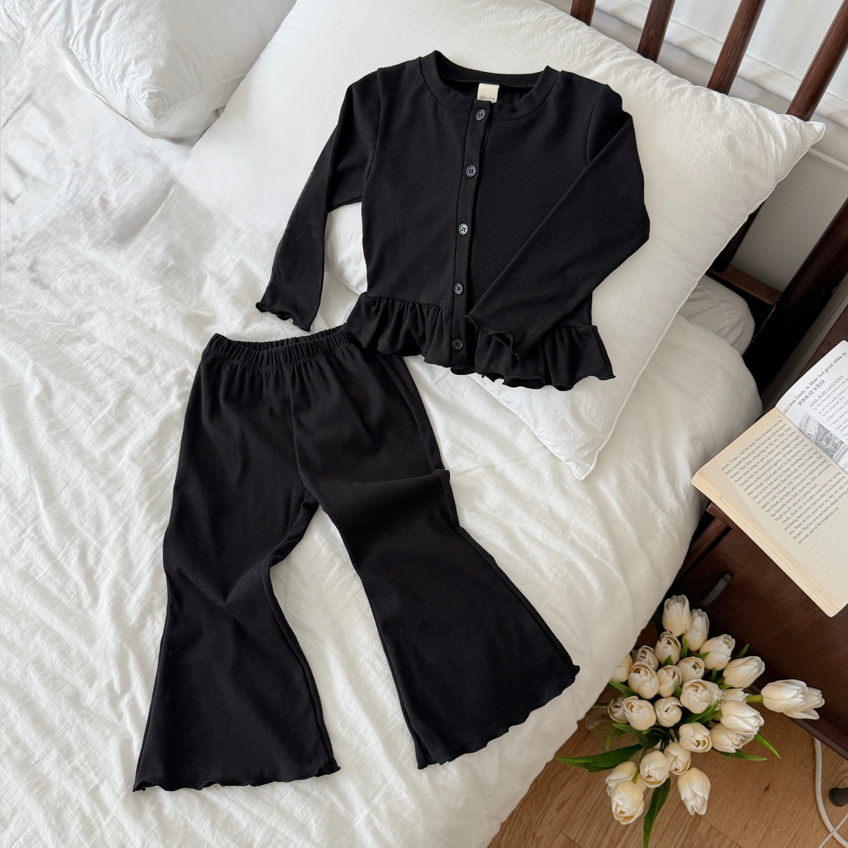 [PRE-ORDER] Momo Frill Cardigan